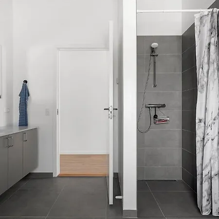 6838-allinge-stakkebakken-9 *