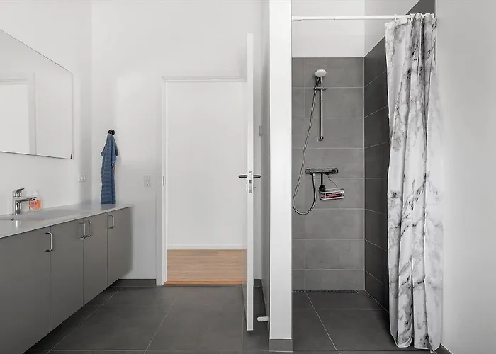 6838-allinge-stakkebakken-9 *